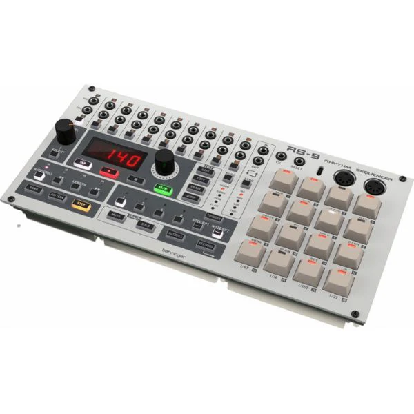 Behringer RS9 - Image 2