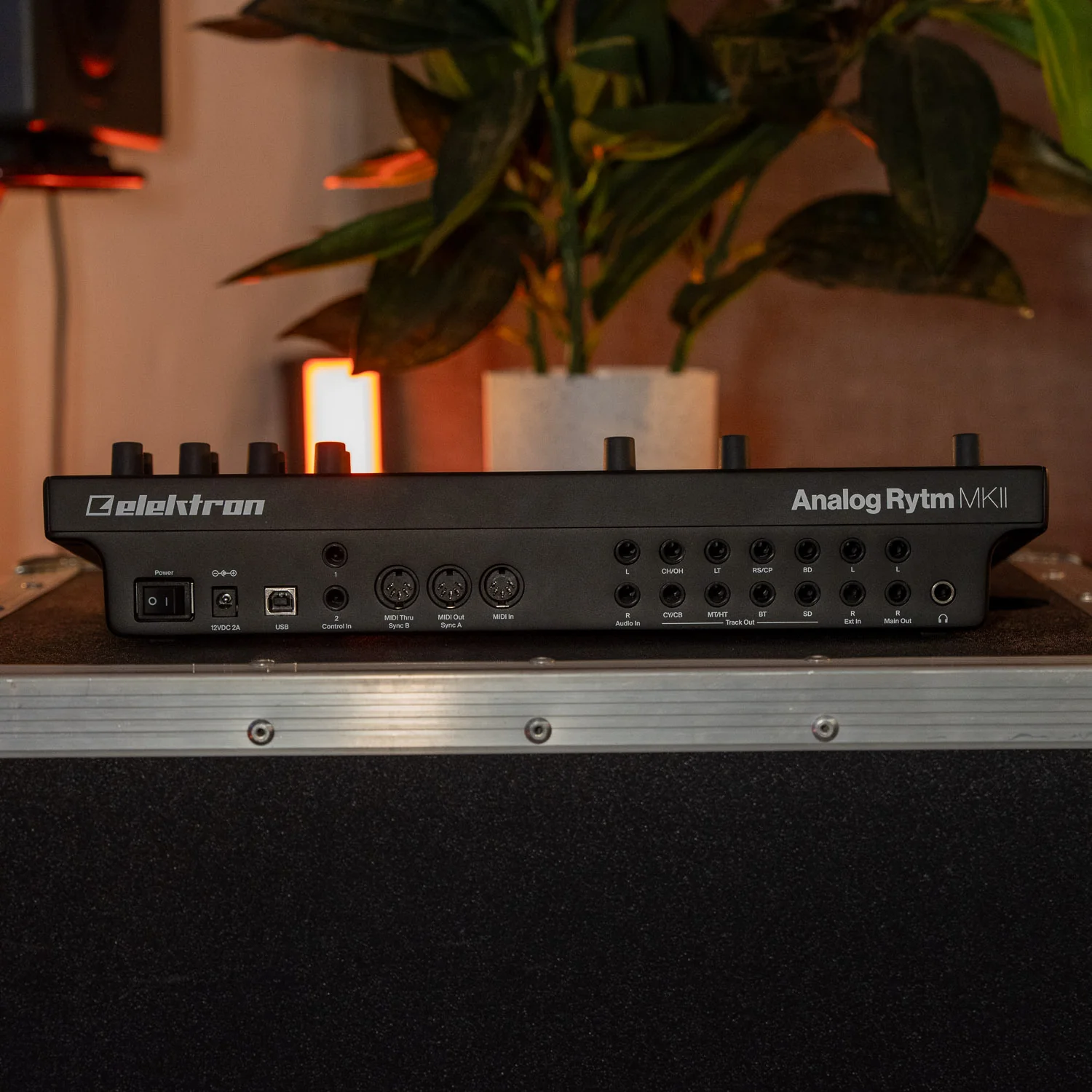 Elektron Analog Rytm MKII - Black with Decksaver (Ex-Demo) - Image 4
