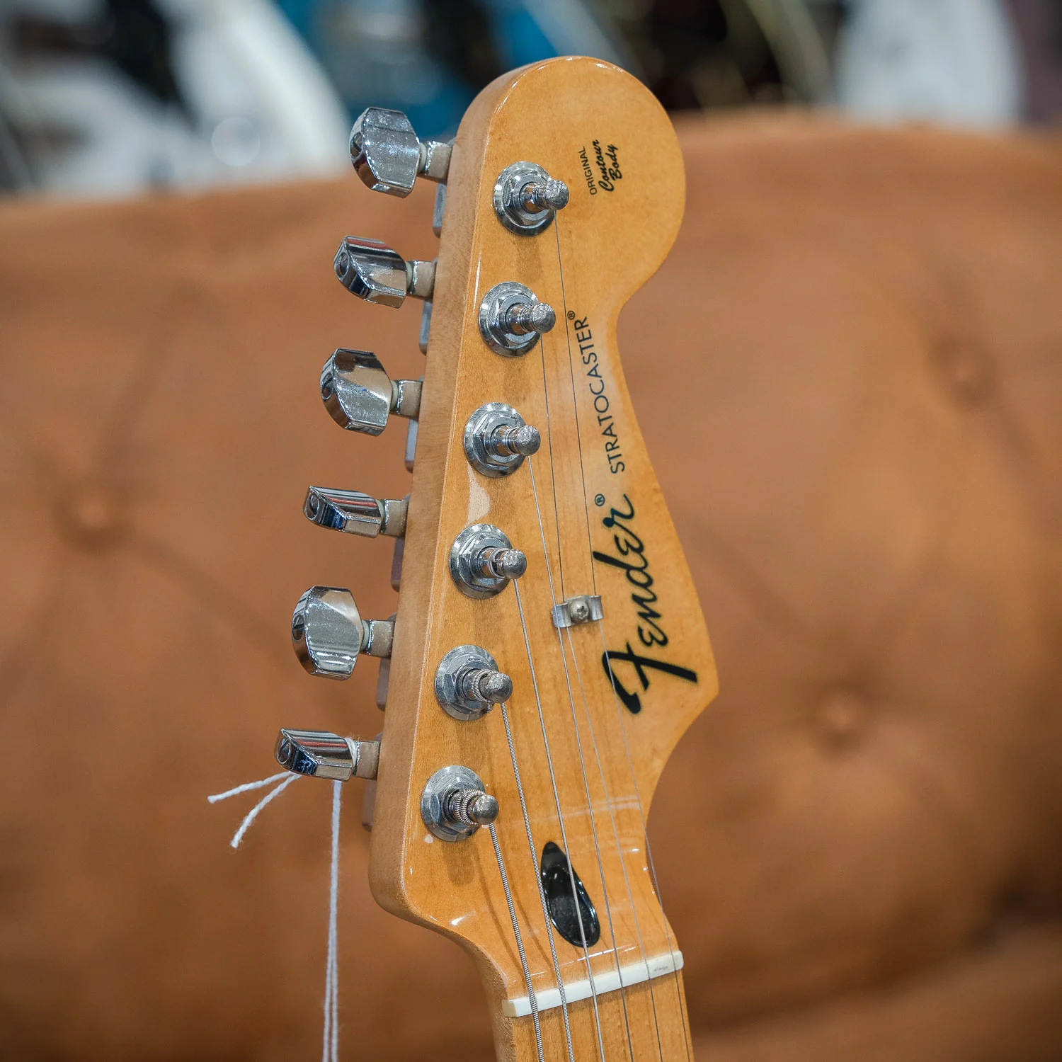 Fender Mexican Standard Stratocaster - Candy Apple Red (Pre-Owned) - Image 7