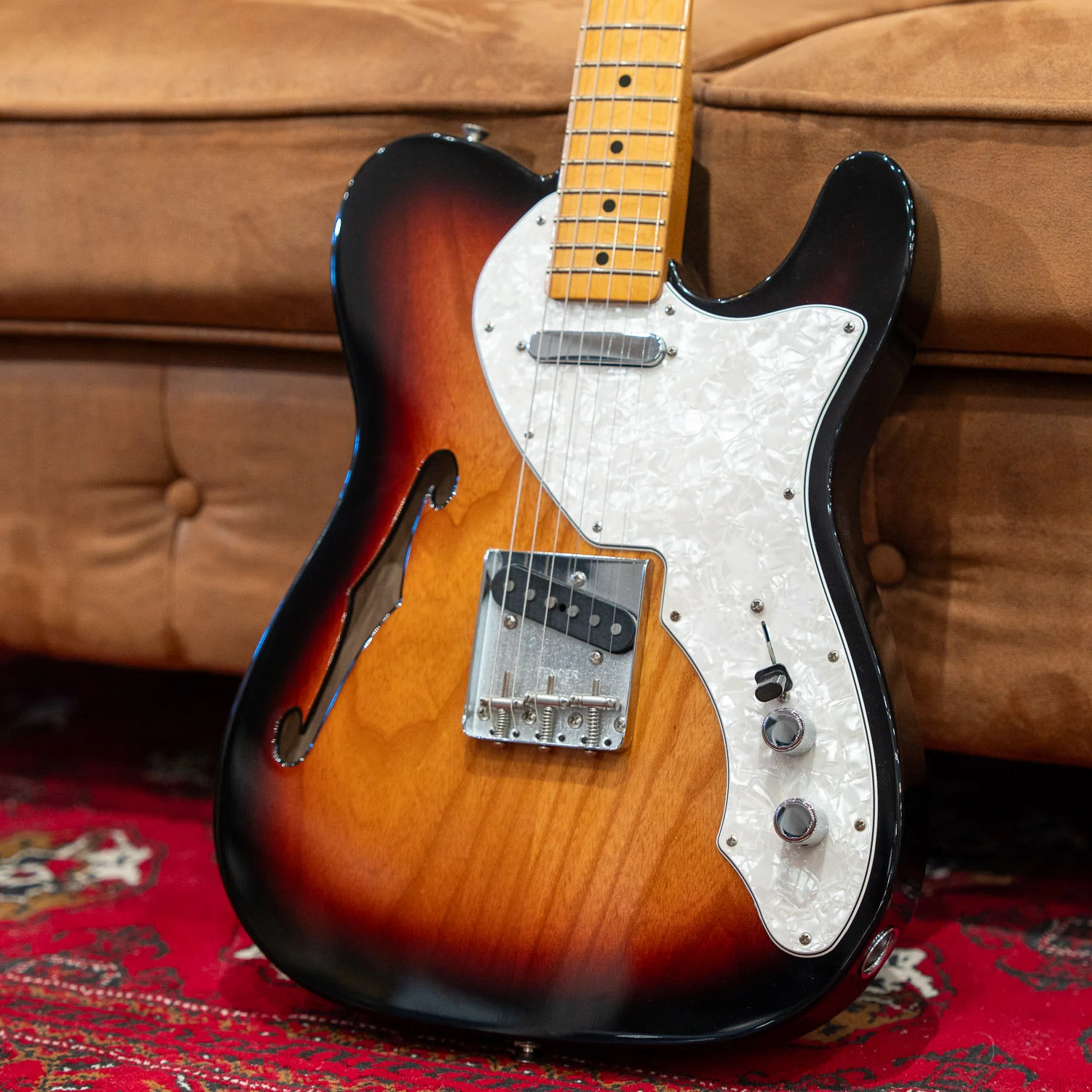 Fender Vintera II '60s Telecaster Thinline - 3 Tone Sunburst (Pre-Owned) - Image 2