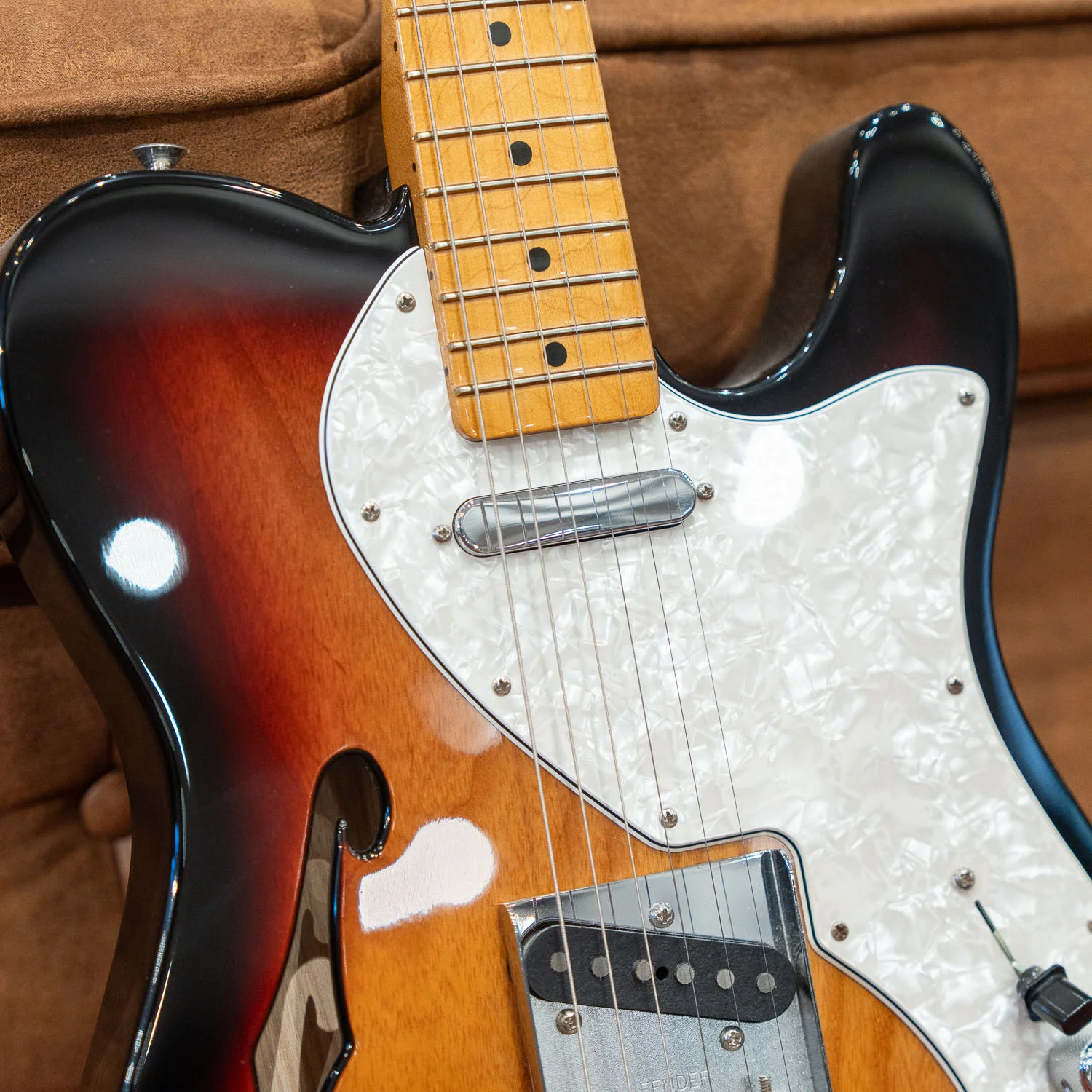 Fender Vintera II '60s Telecaster Thinline - 3 Tone Sunburst (Pre-Owned) - Image 7