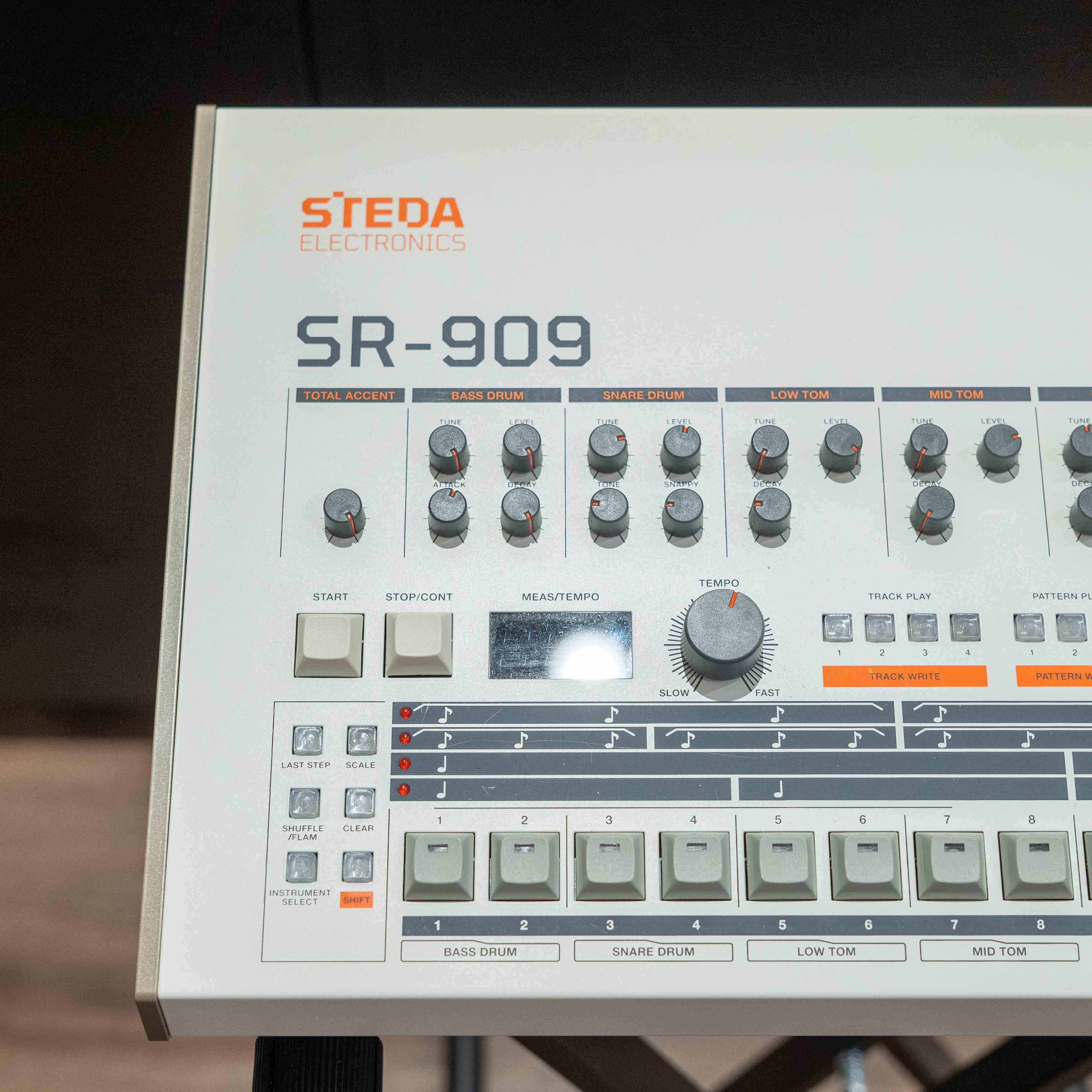 Steda Electronics SR-909 (Pre-Owned) - Image 2