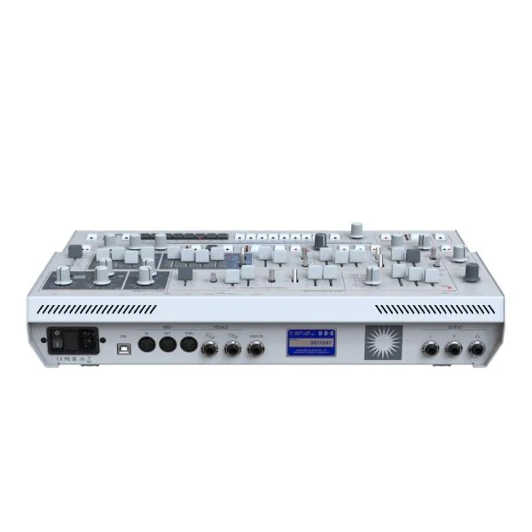 UDO Super 6 Desktop Synthesizer - Image 3